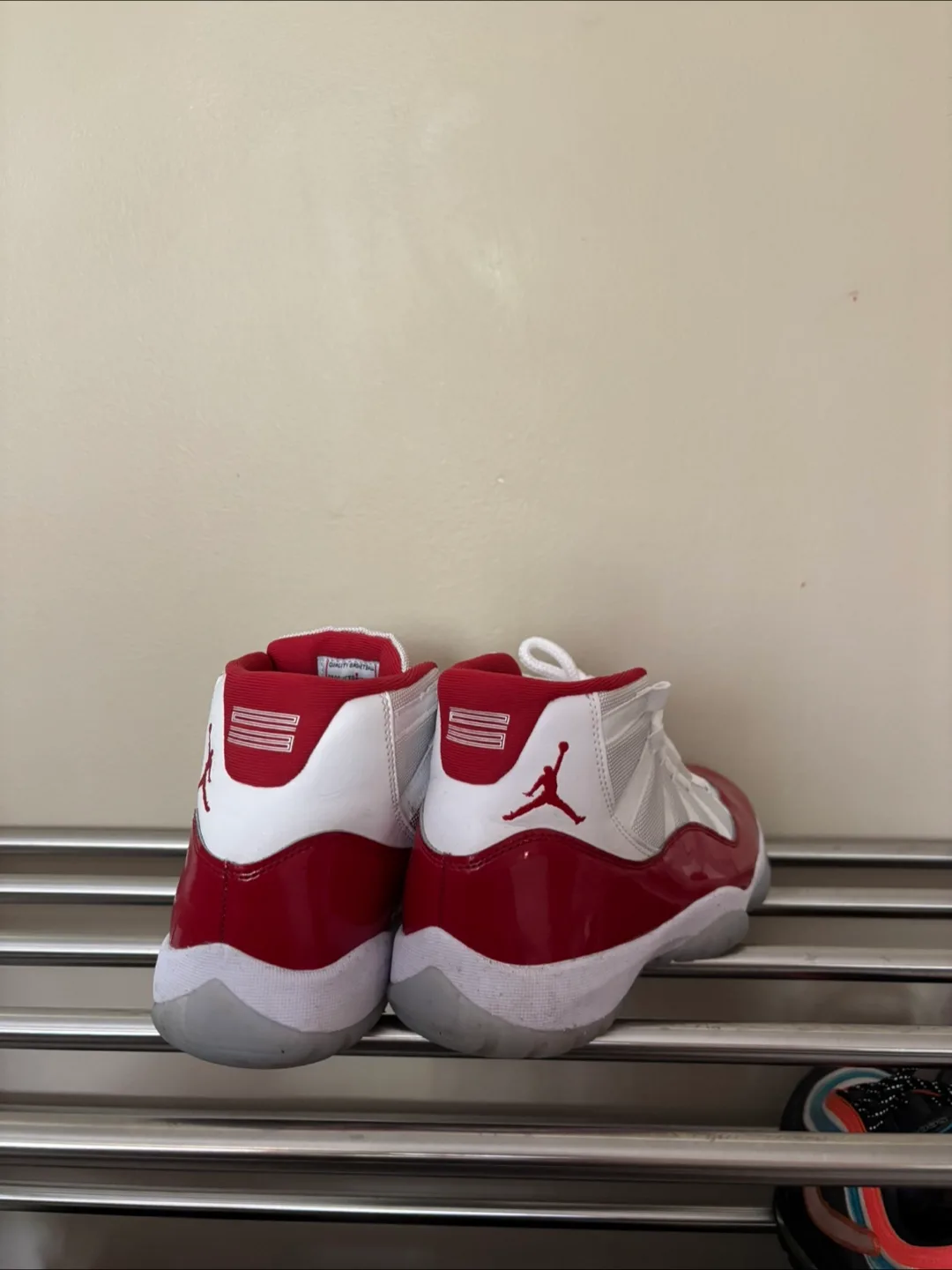 Jordan 11 retro US7.5 image indicator(2)