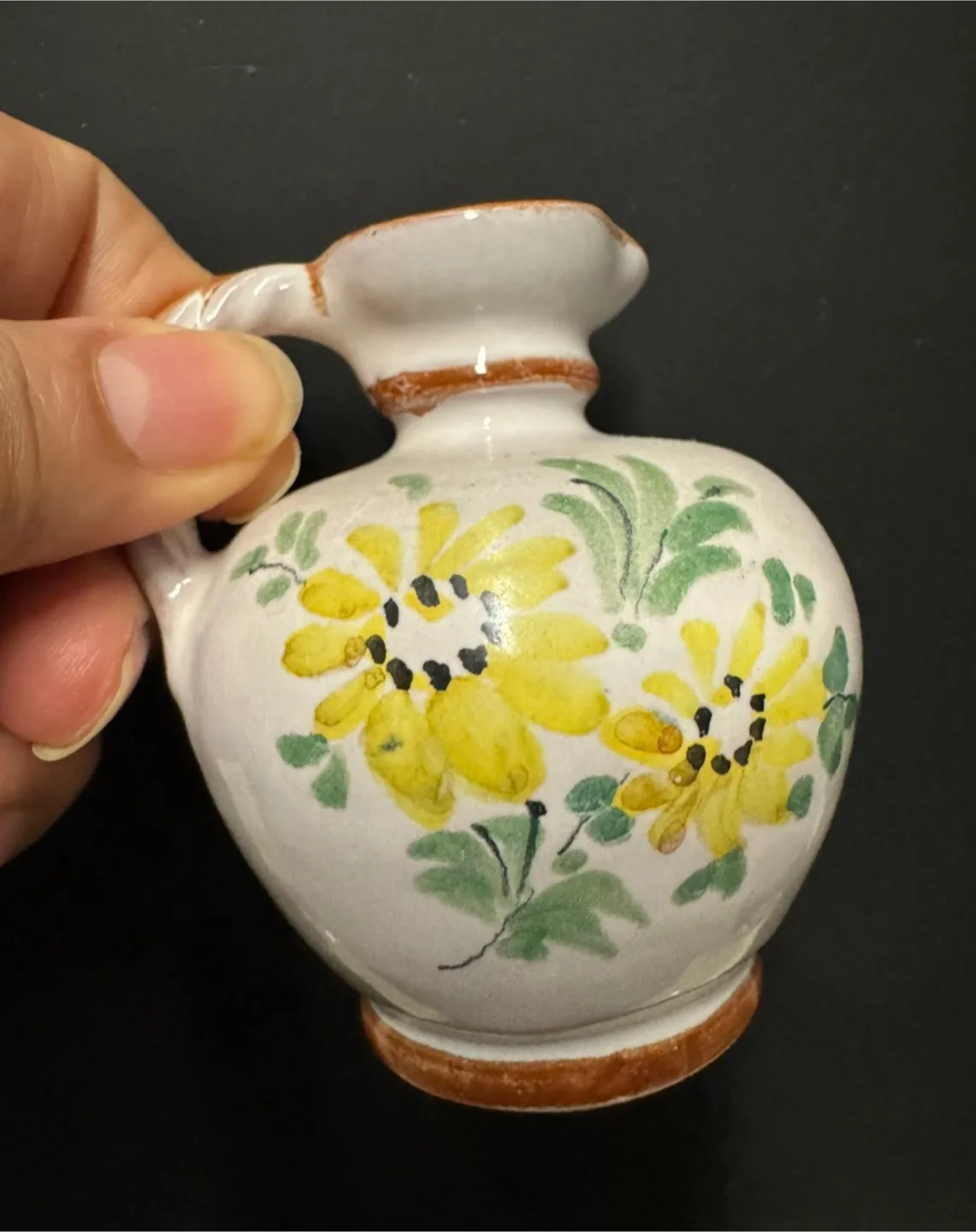 #freecycle Floral Ceramic Vase with Handle thumbnail