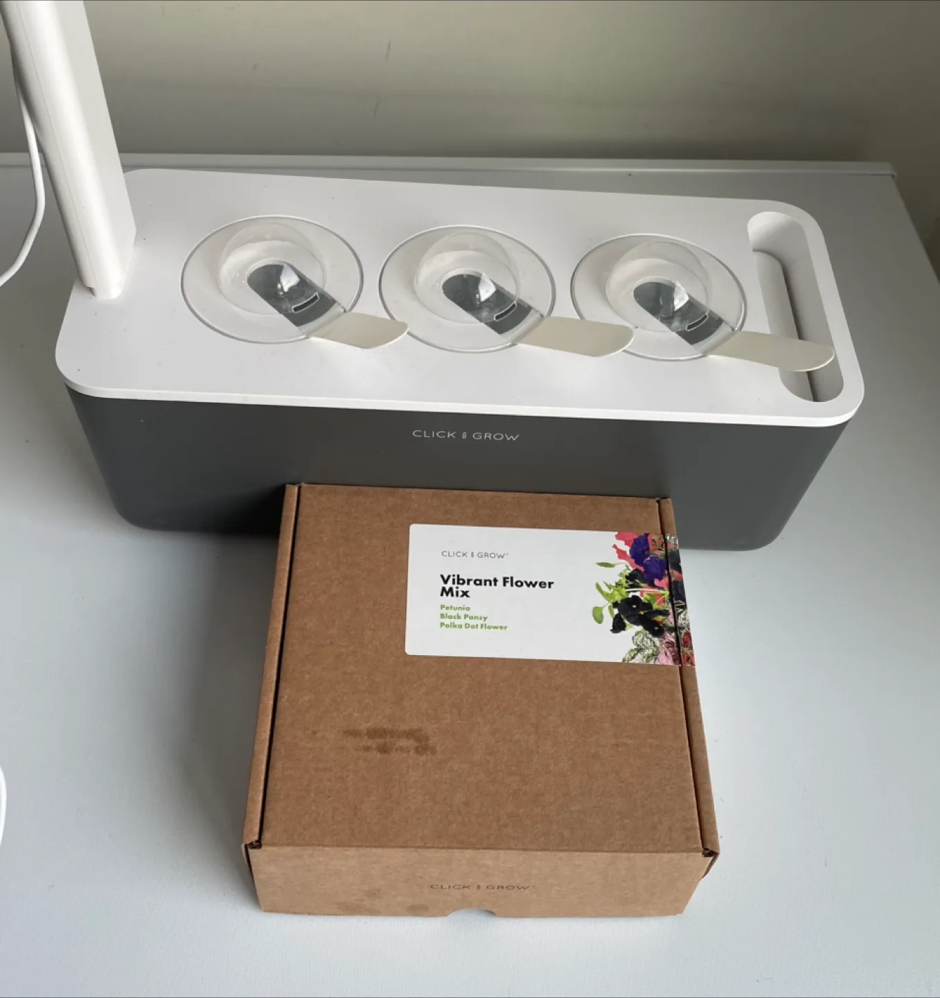 Click & Grow Indoor Garden with Vibrant Flower Mix image indicator(3)