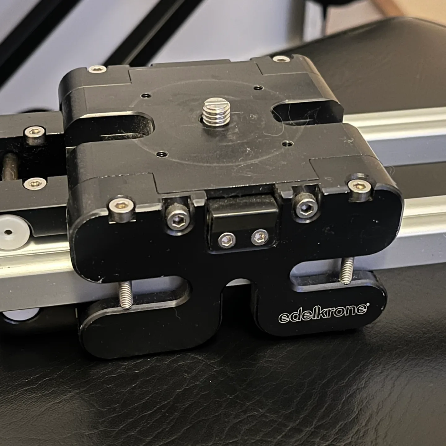 DEAL 🤑 - Edelkrone Camera Slider image indicator(2)