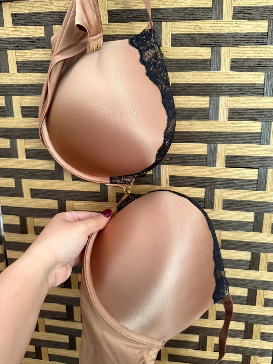 Victoria's Secret Bombshell Bra 38D thumbnail