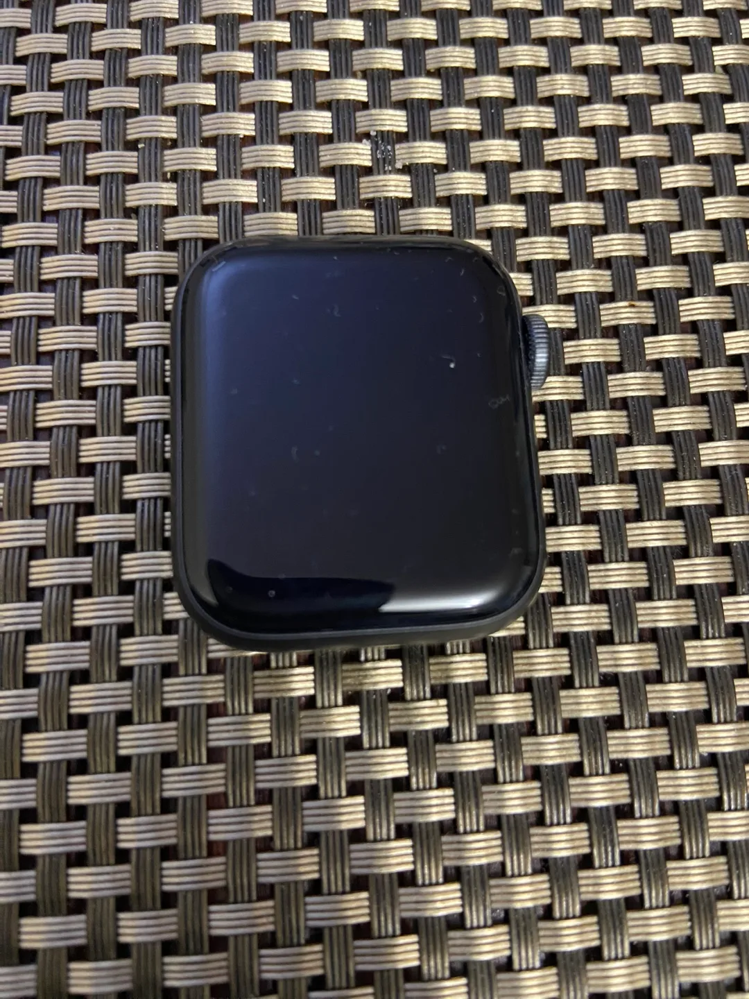 Apple Watch - SE (Selling As Is) thumbnail