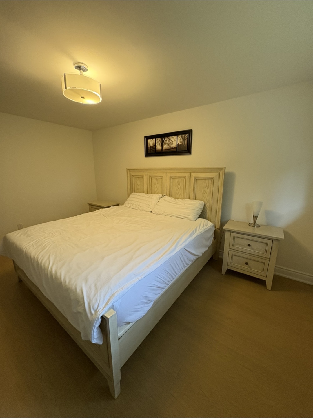 Bedroom Set - Bed, Dresser, Nightstands