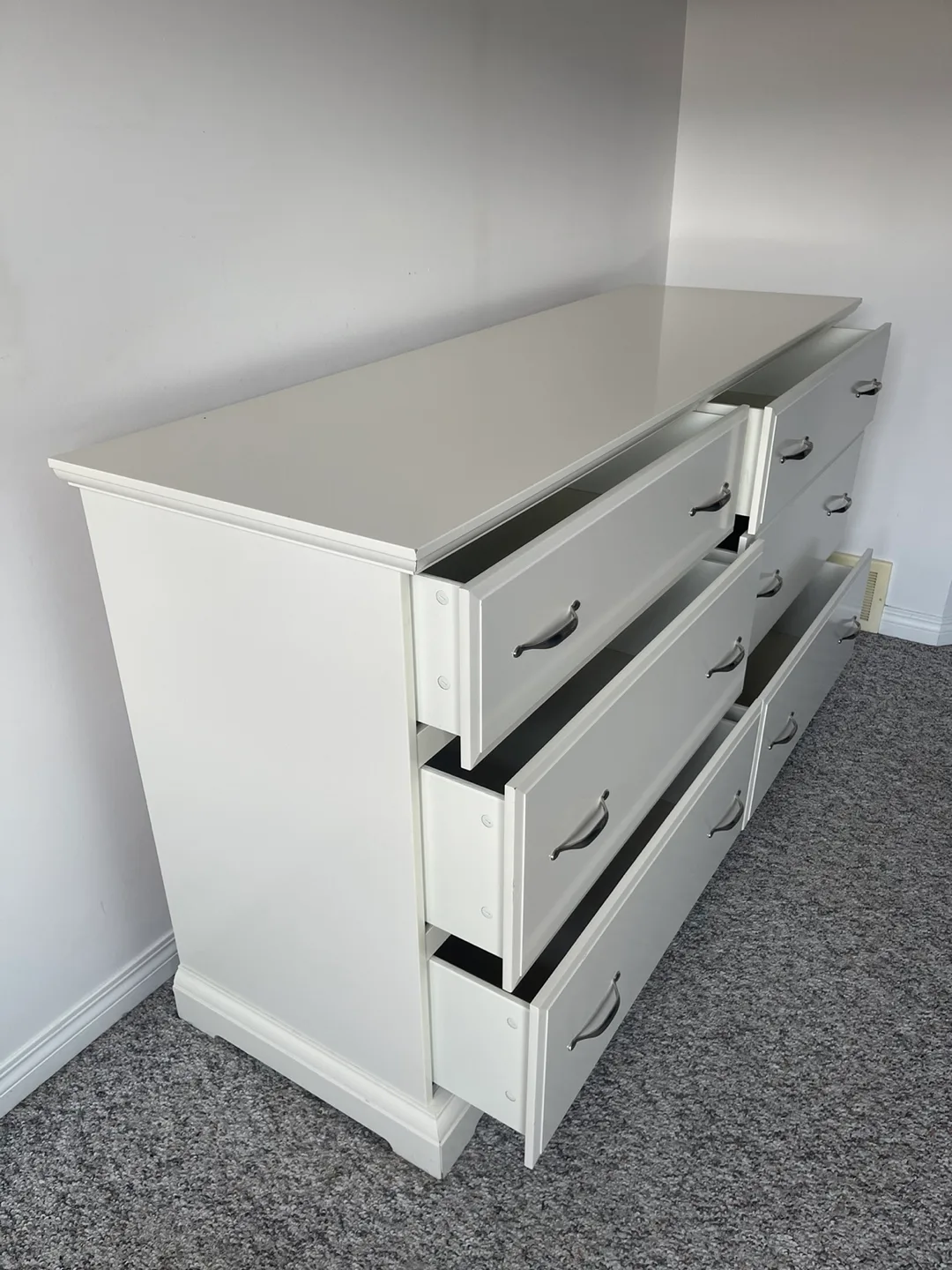 6 Drawer Dresser image indicator(2)