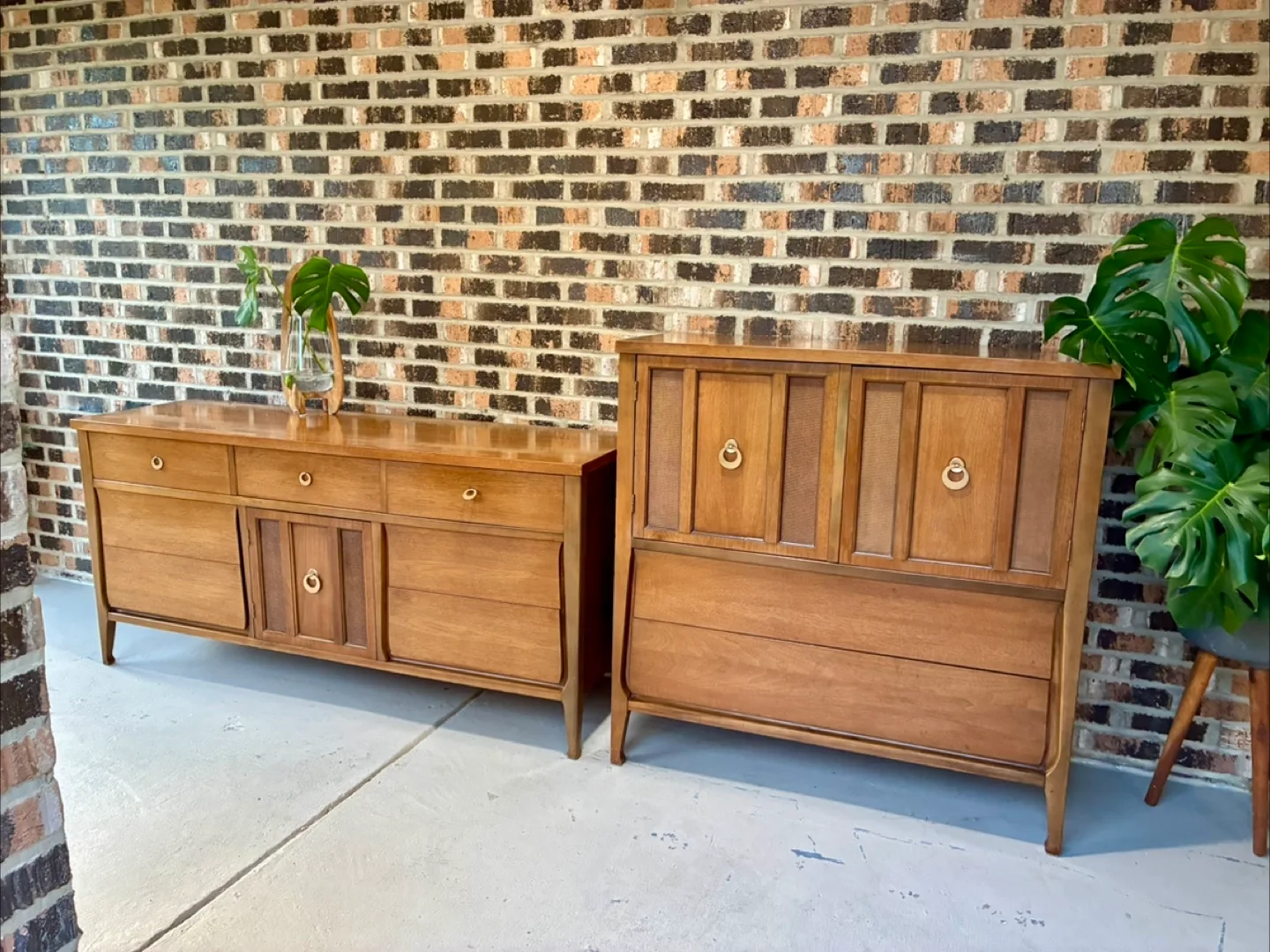Mid Century Modern Dresser Set thumbnail