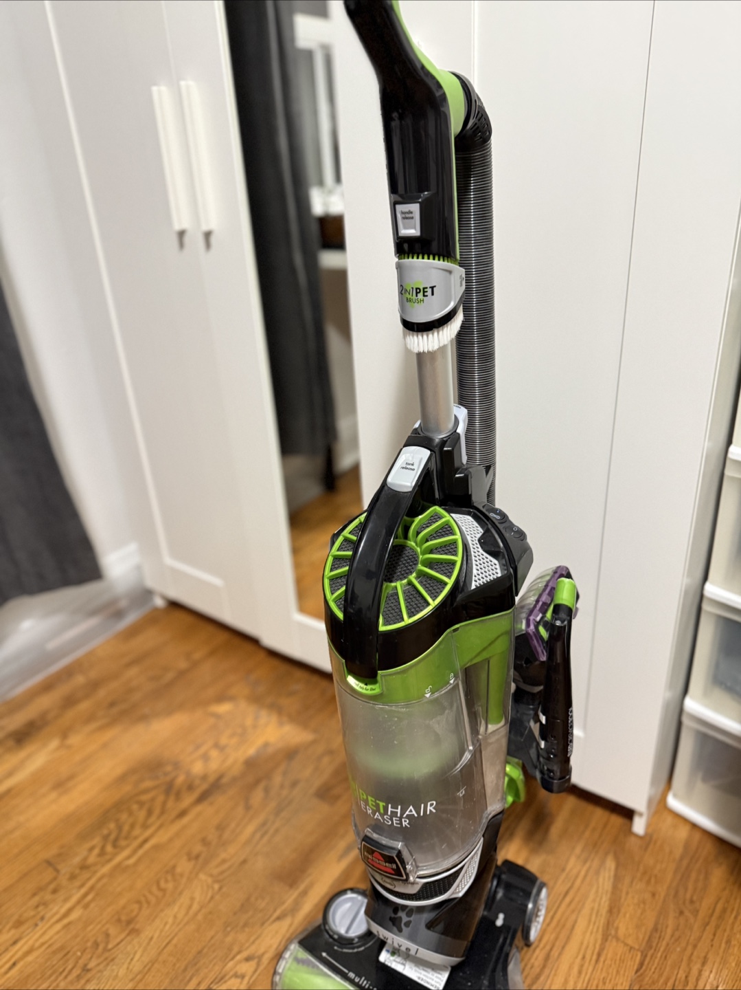 MUST GO - Bissell Pet Hair Eraser Vacuum - photo 2