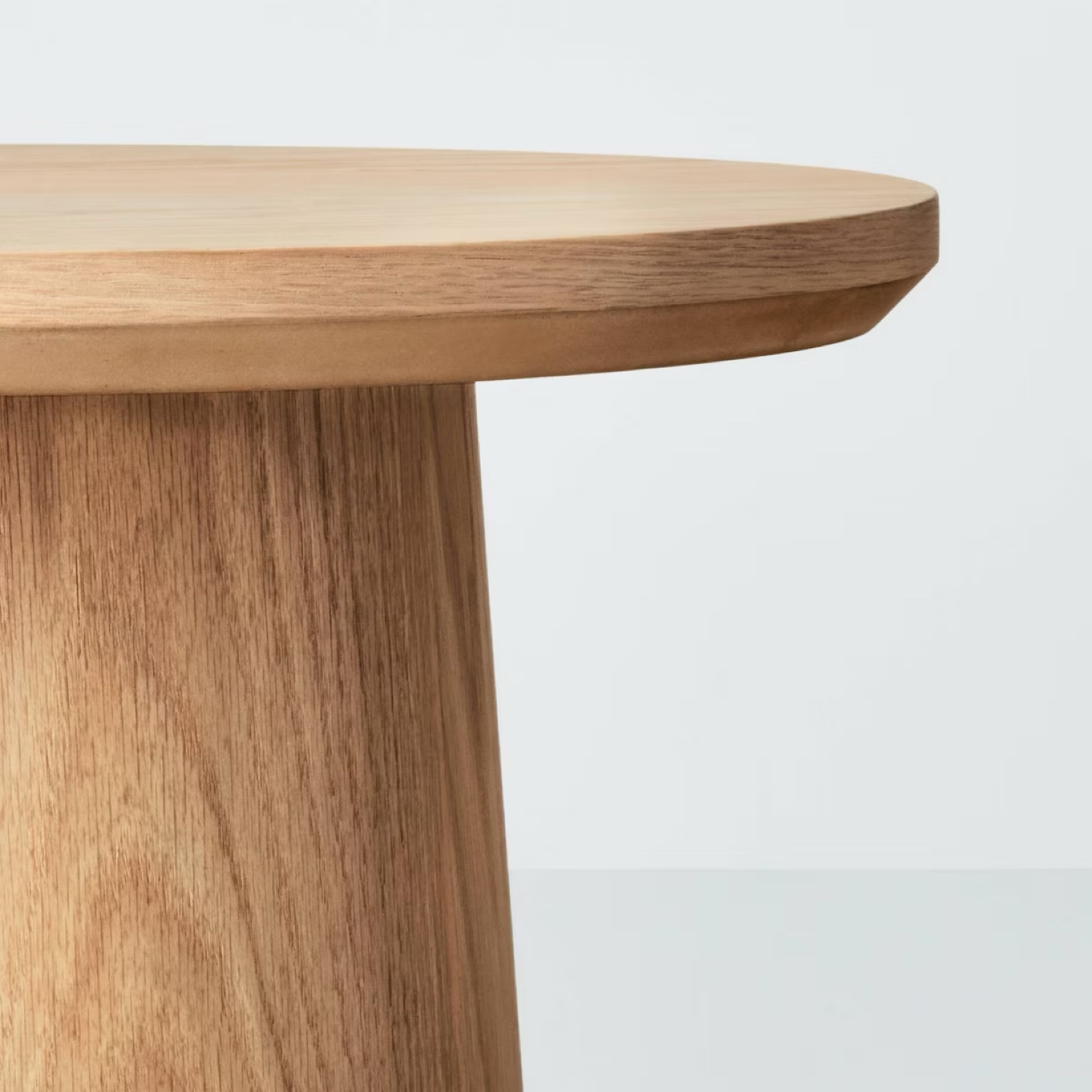Wood Round Accent Table - 18"x22" - photo 4