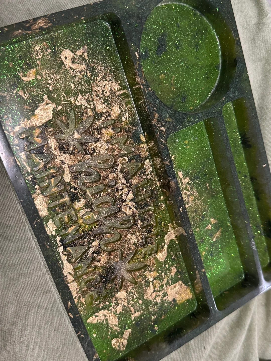 “I’m a little high maintenance” Rolling Tray #FREECYCLE image indicator(3)