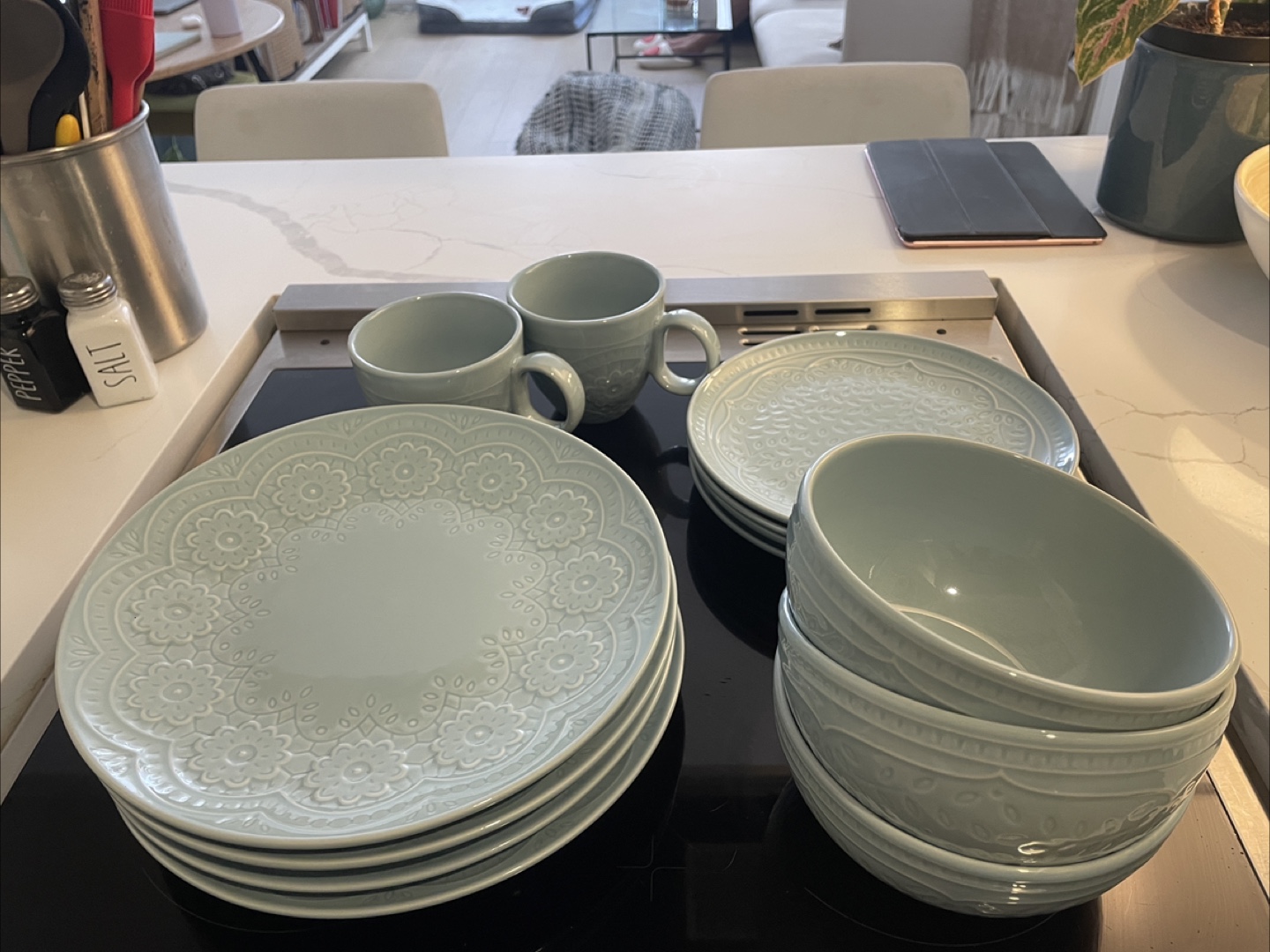 Light Blue Ceramic Dinnerware Set