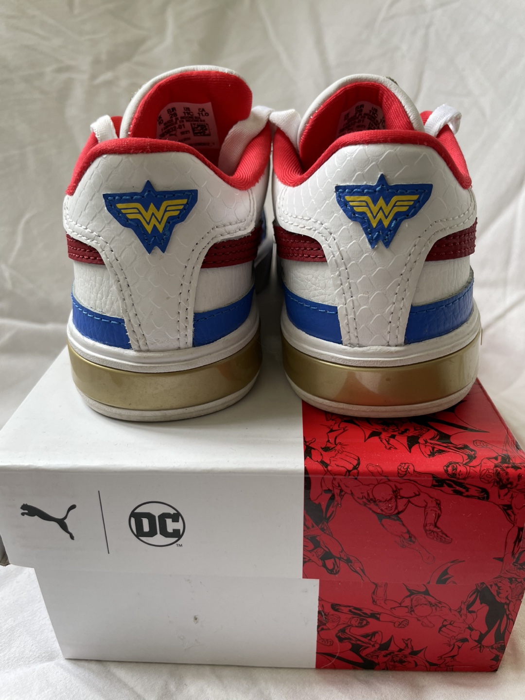 Puma Cali Star Wonder Woman Kids Size 11C - photo 4