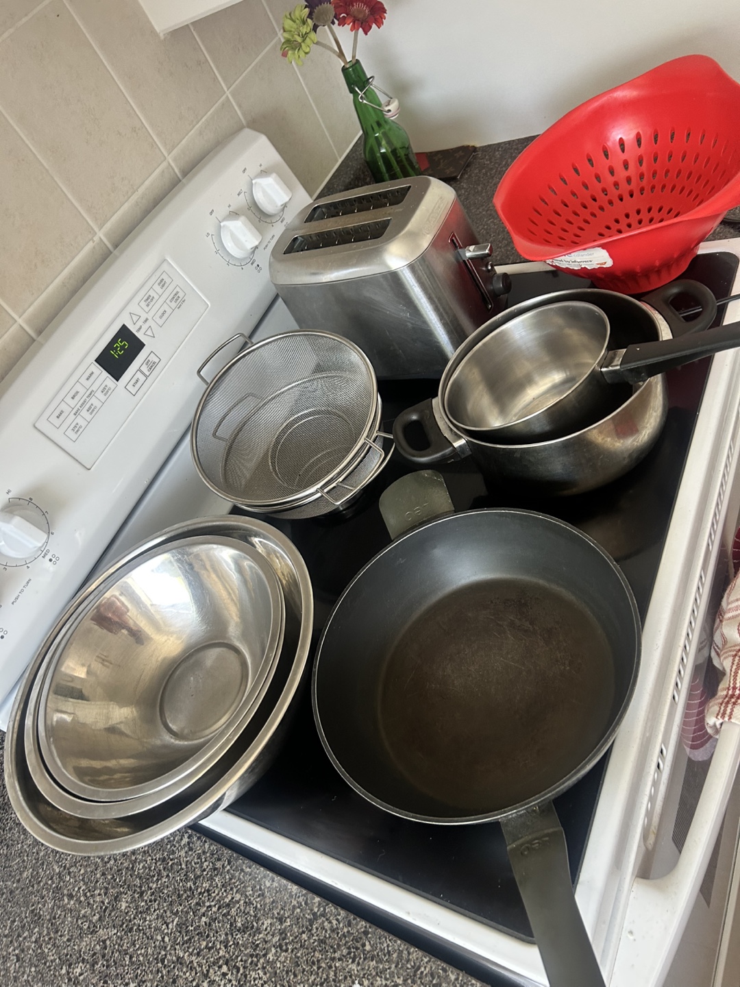 Kitchen Items: Utensils, Bowls, Kettle, Microwave