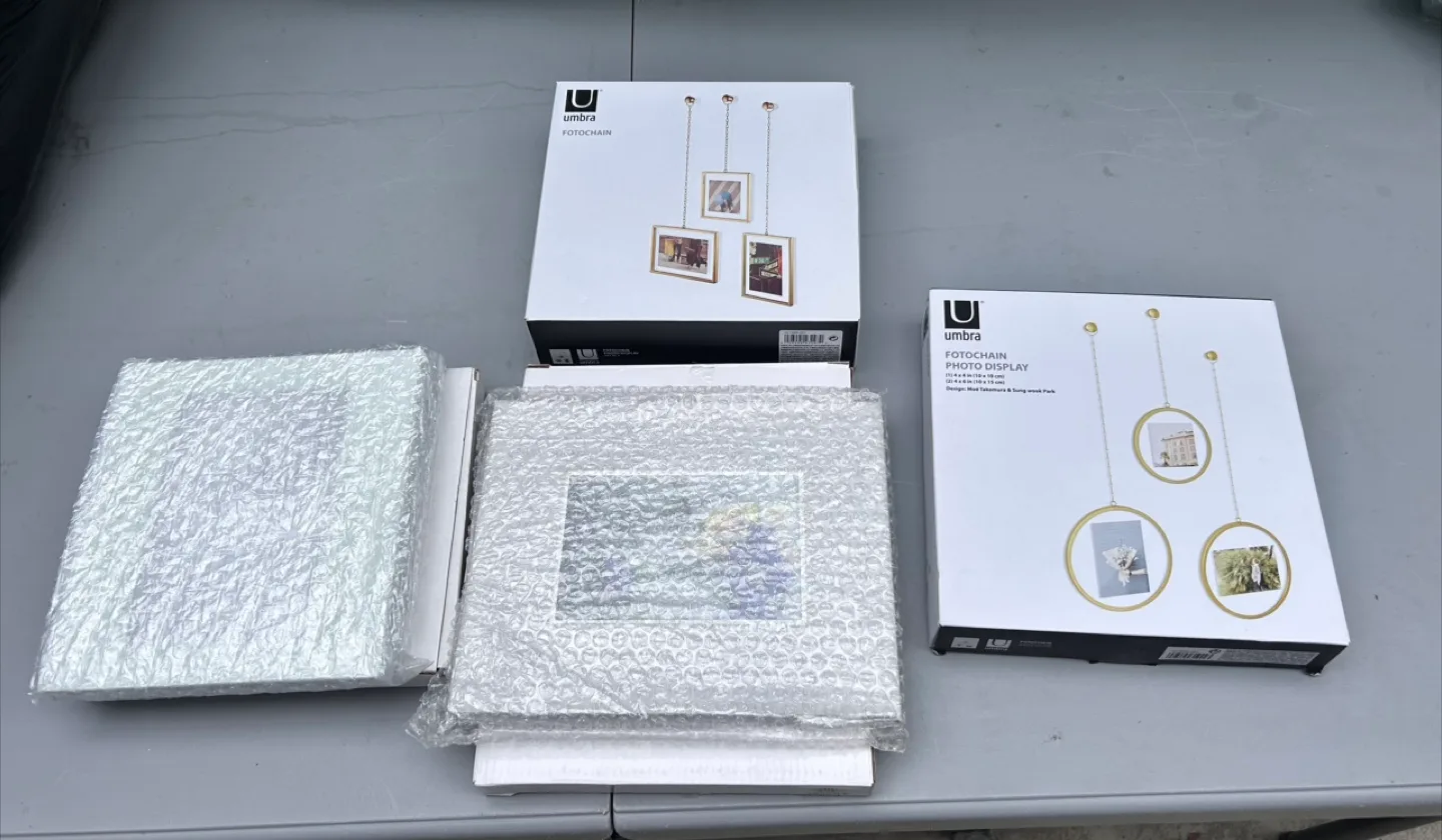 Umbra Fotochain Photo Display, New in Box! thumbnail