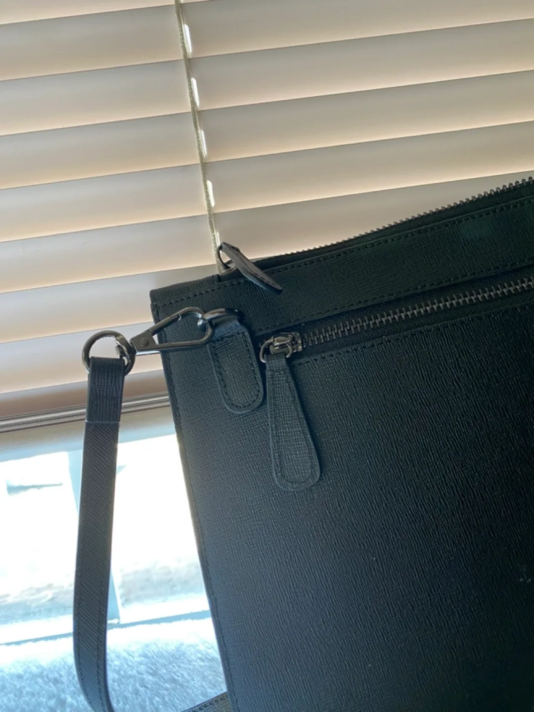 Monster Eyes Crossbody Bag image indicator(3)