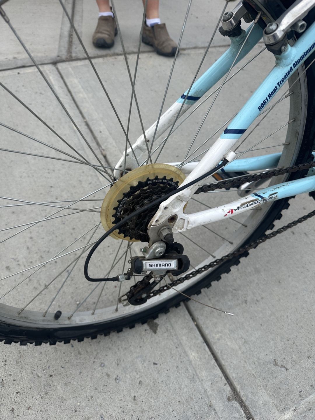 Raleigh Peak Mountain Bike - Light Blue & White - photo 4