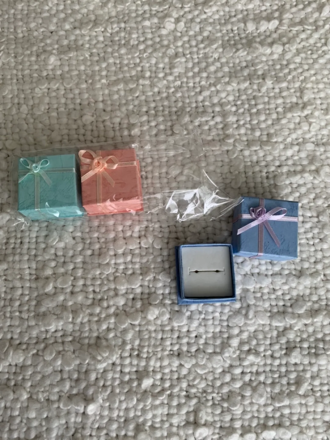 Small Jewelry Gift Boxes #freecycle thumbnail