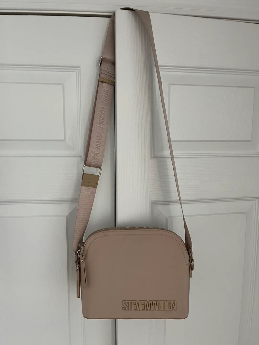 Steve Madden Crossbody Bag image indicator(3)