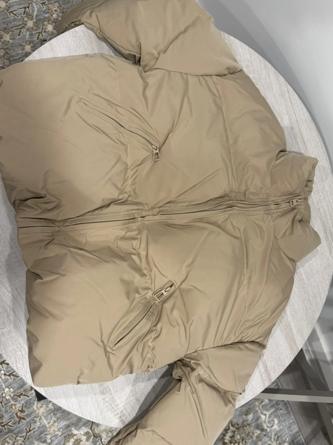 Beige Puffer Jacket image indicator(2)