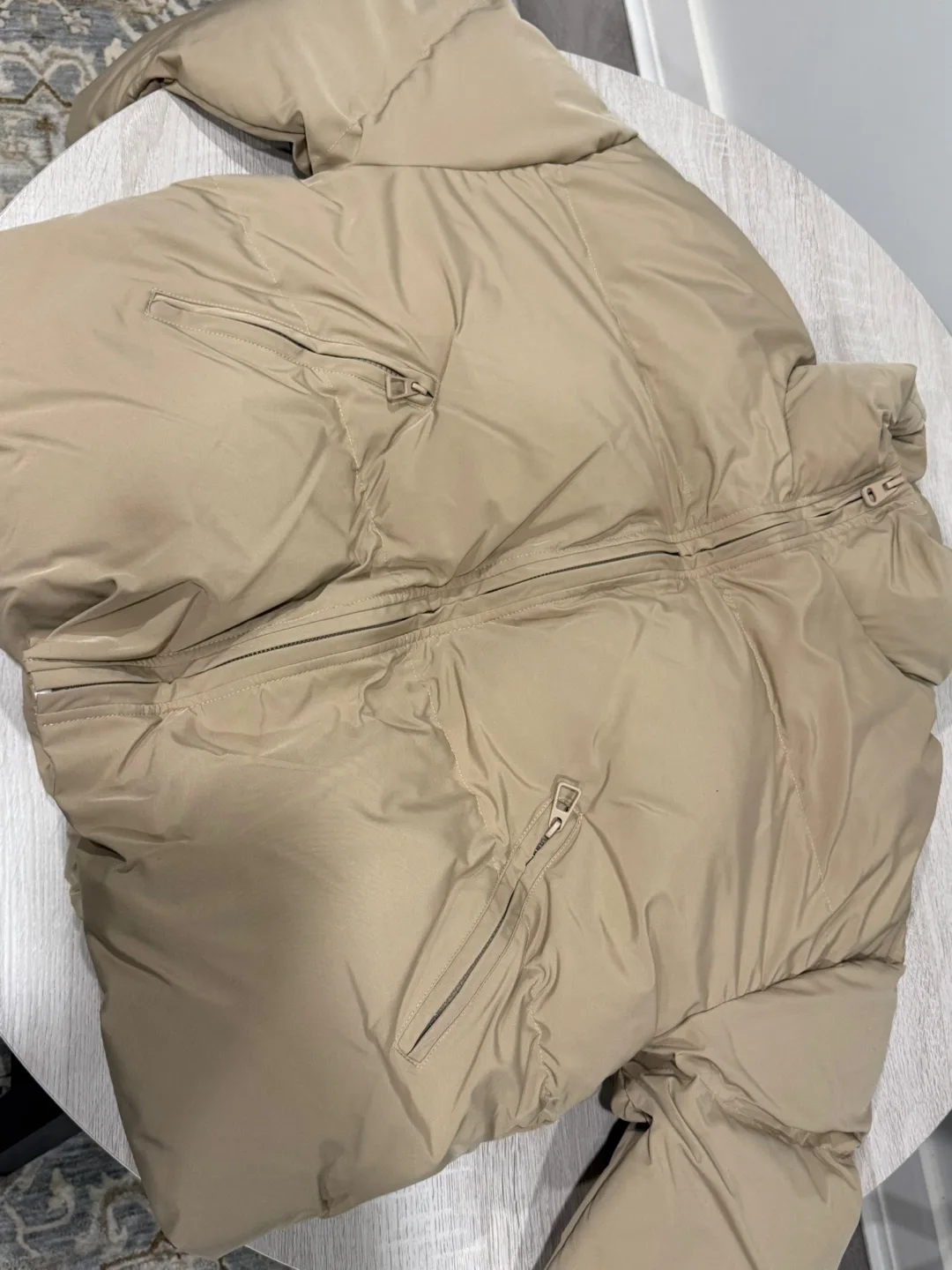 Beige Puffer Jacket image indicator(4)