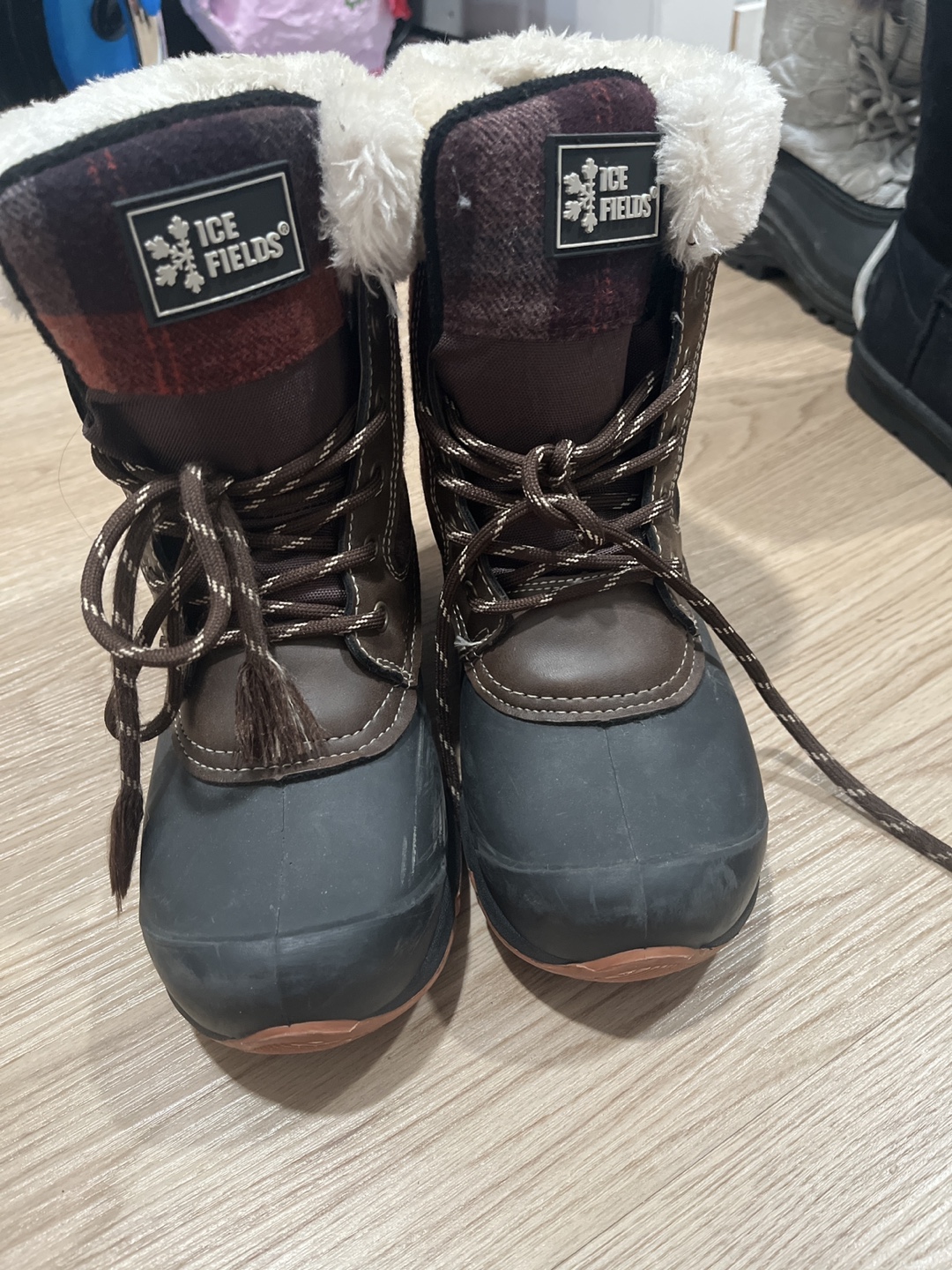Ice Fields Winter Boots - Size 7