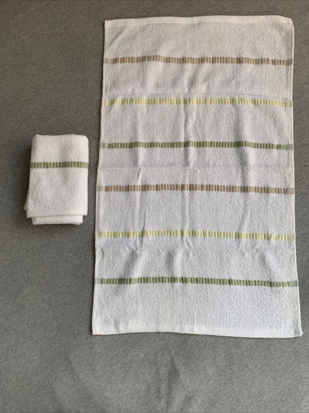 2 Brand New Tea / Hand Towels