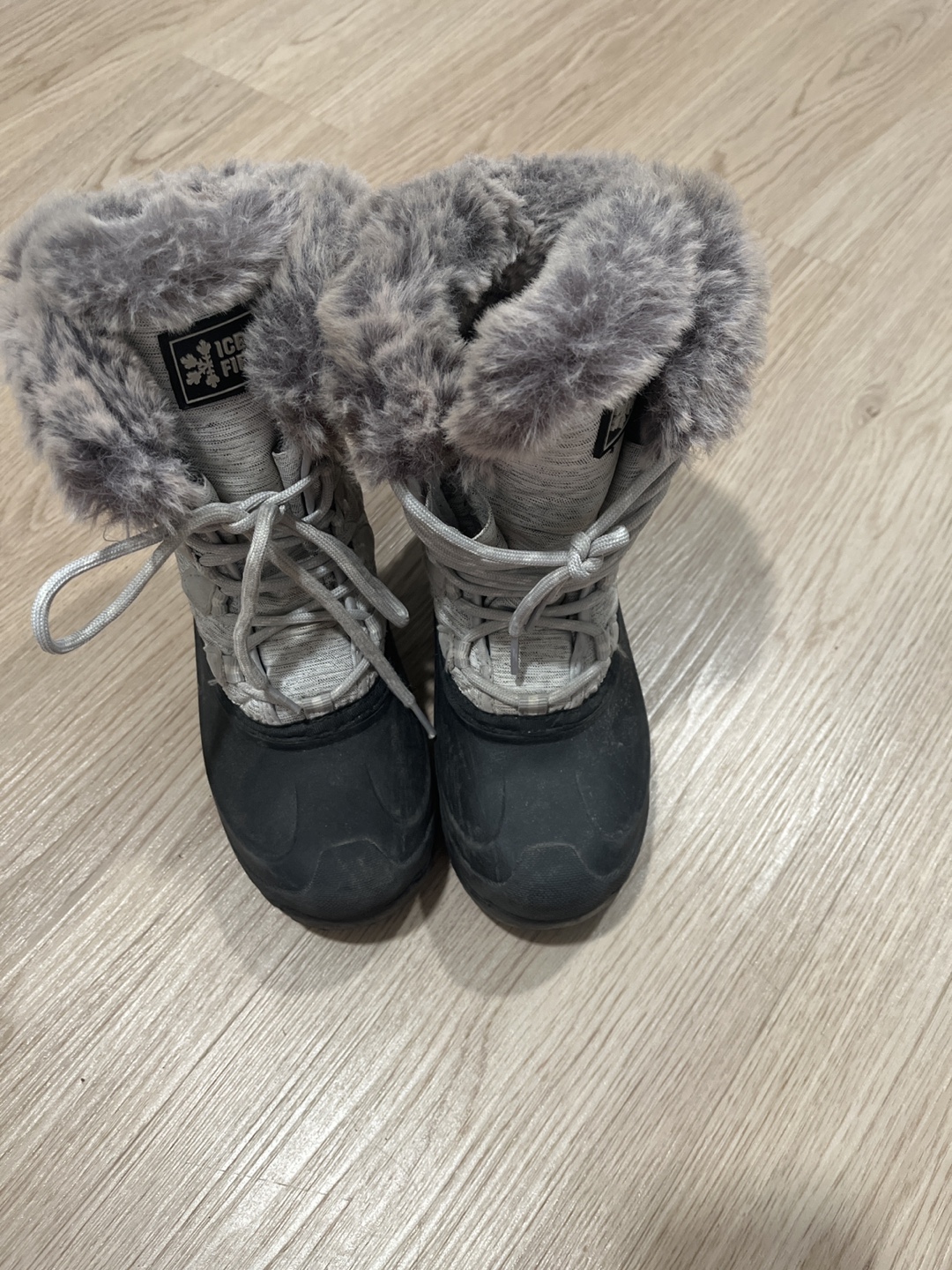 Ice Fields Winter Boots - Size 7