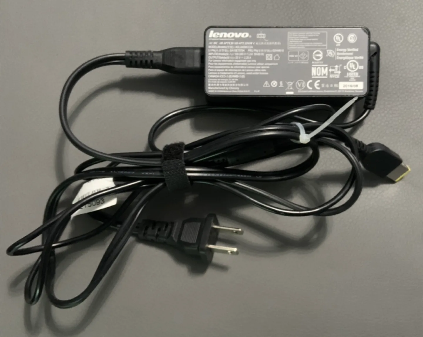 Lenovo ac/dc adapter like new thumbnail