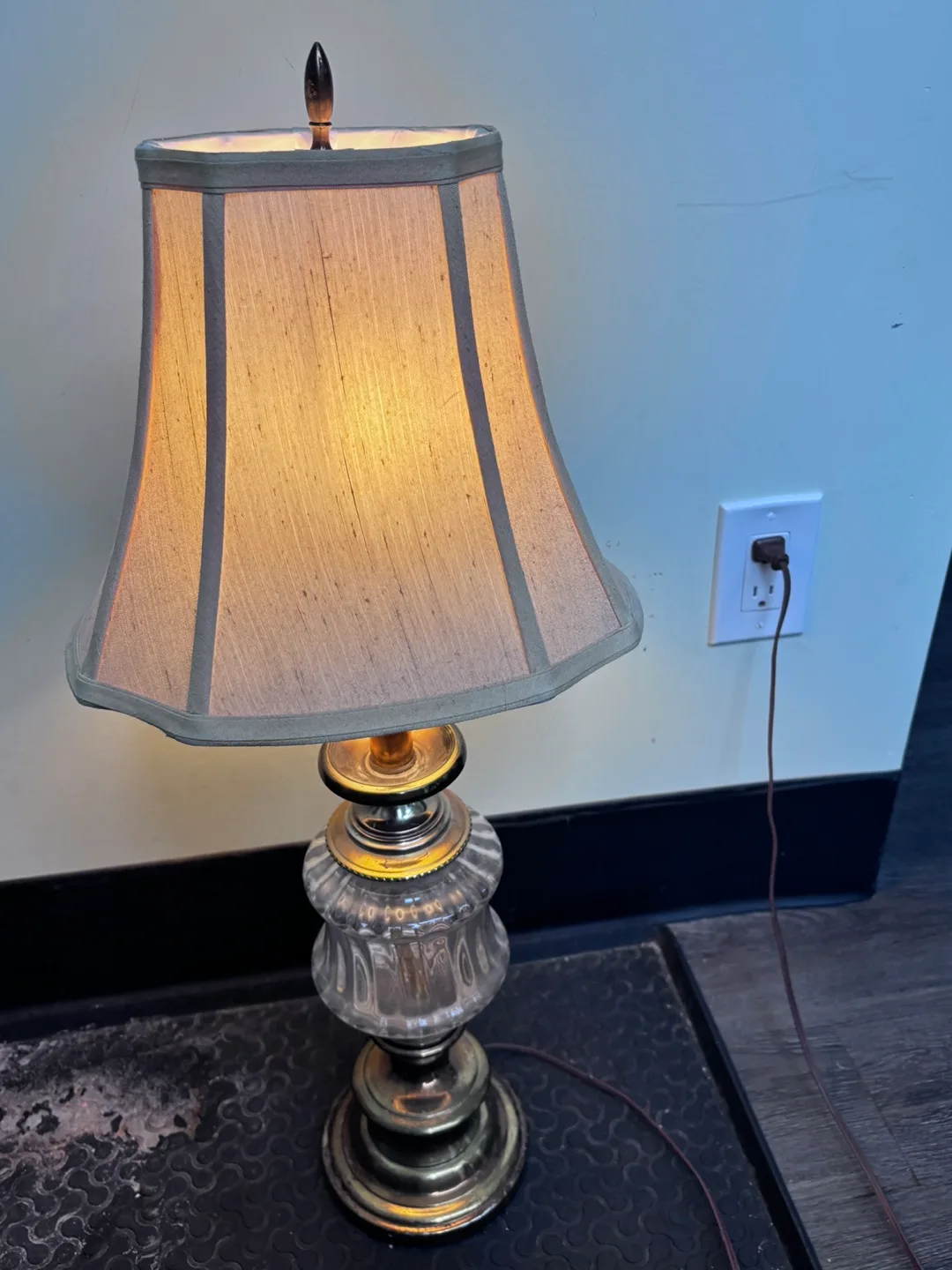 Vintage Style Table Lamp thumbnail