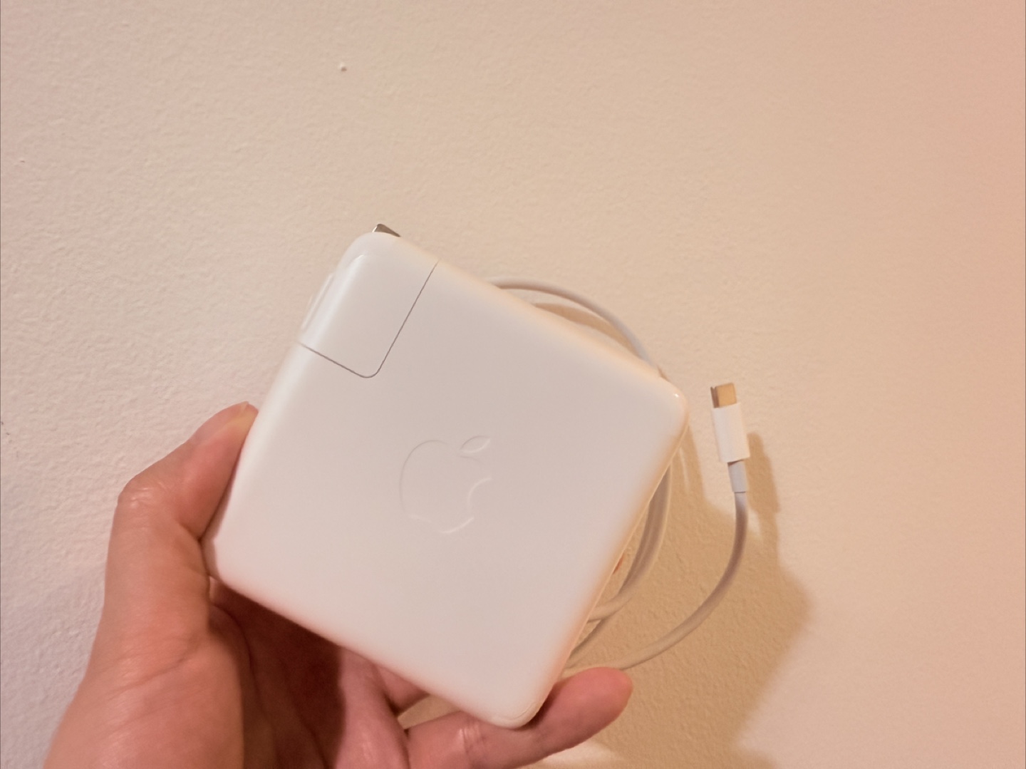 Apple 96W USB-C Power Adapter - photo 5