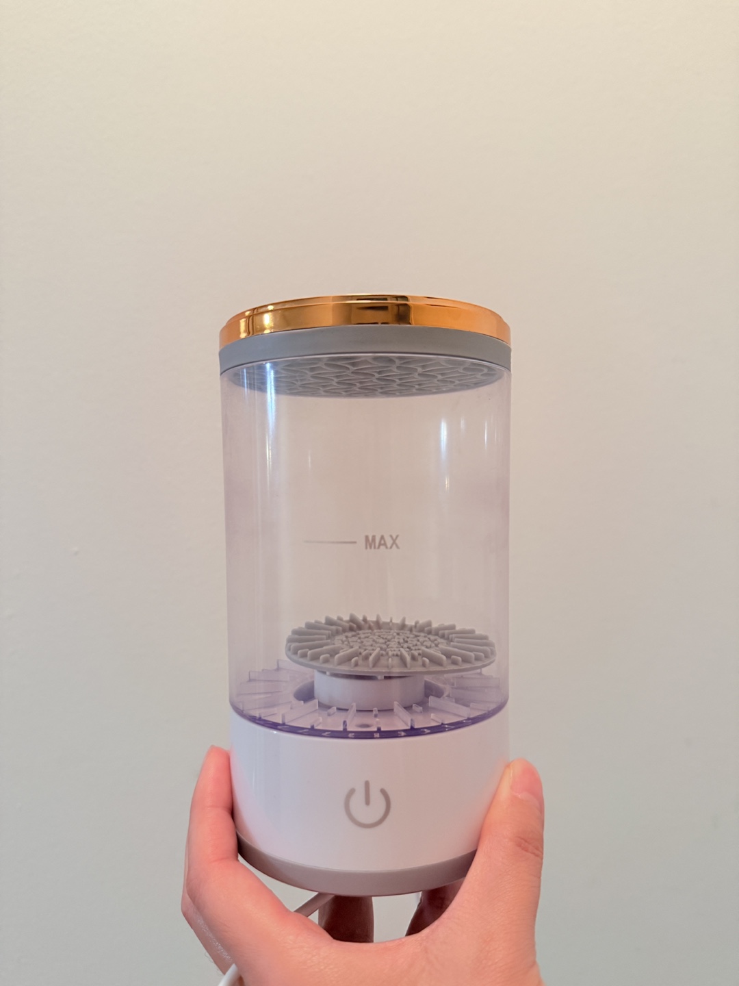Makeup Brush Cleaner - photo 2