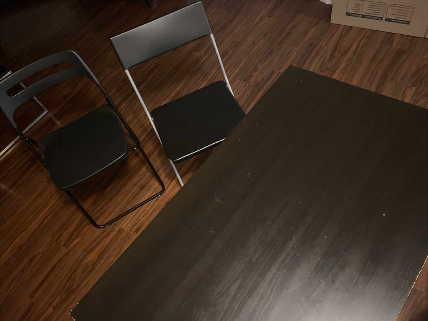 7 Folding Chairs - Black and White - photo 3