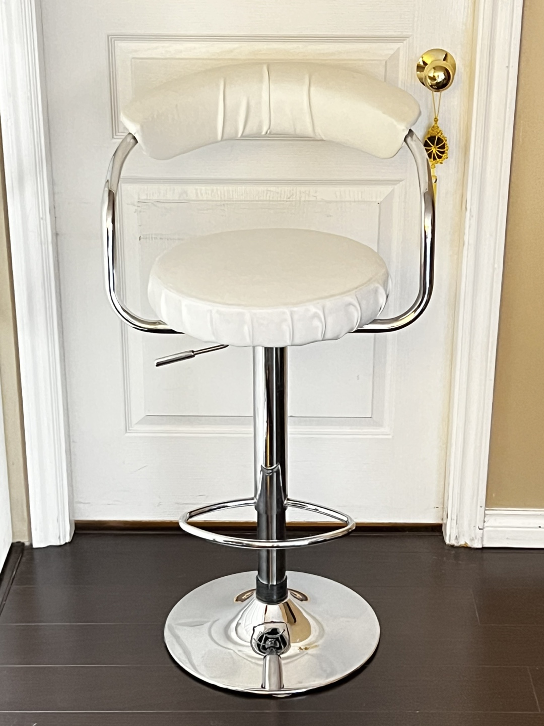 Free White Adjustable Height Bar Stool