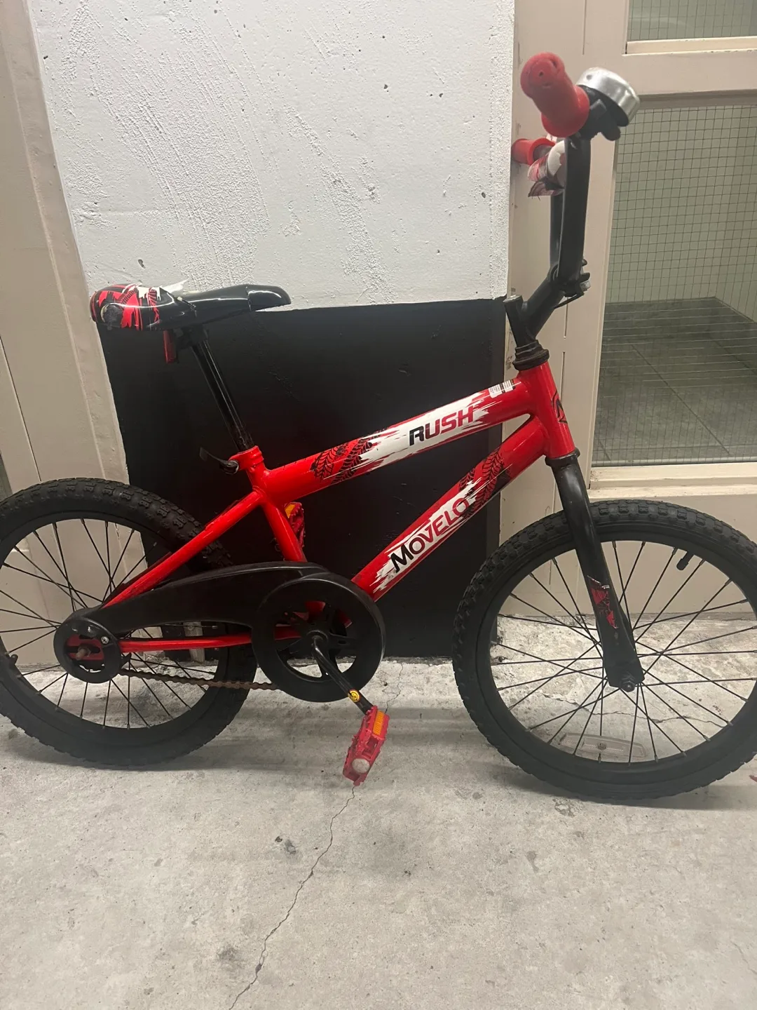 Rush Movelo 18” Kids Bike - Red thumbnail