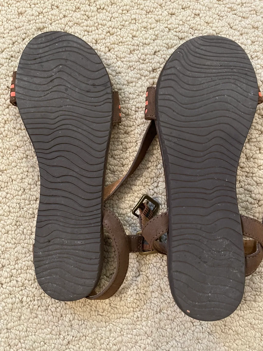 Ladies Sandals - Sz 6 image indicator(3)