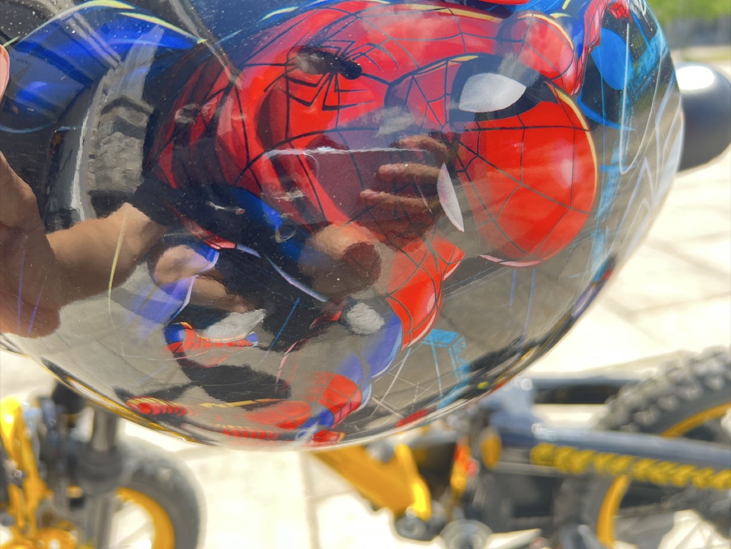 Avigo Kids' Bike with Spiderman Helmet - photo 5