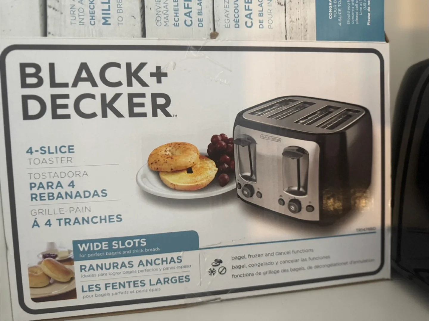 Black+Decker 4-Slice Toaster thumbnail