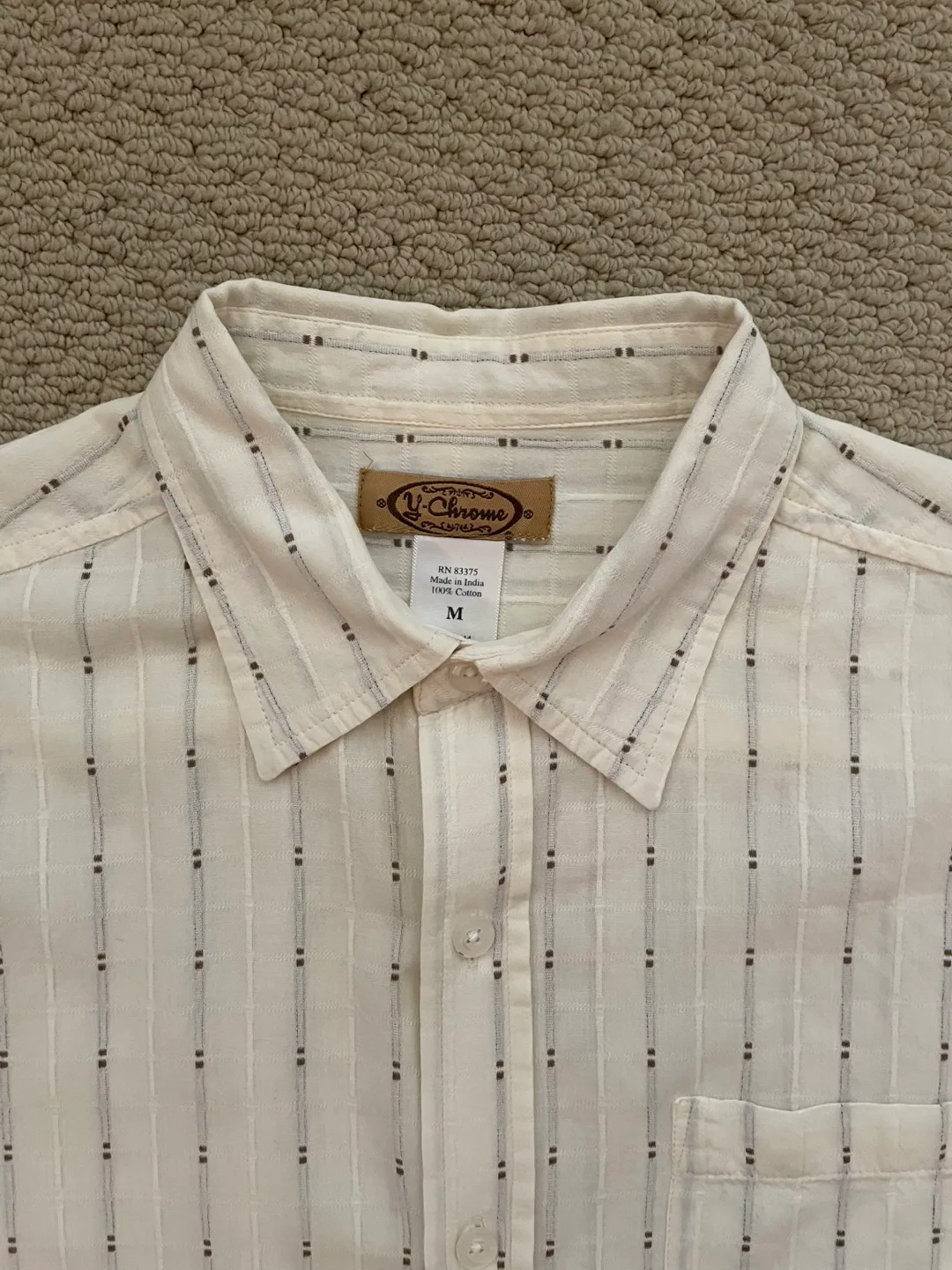 Men’s Dress Shirt - Sz Medium image indicator(2)