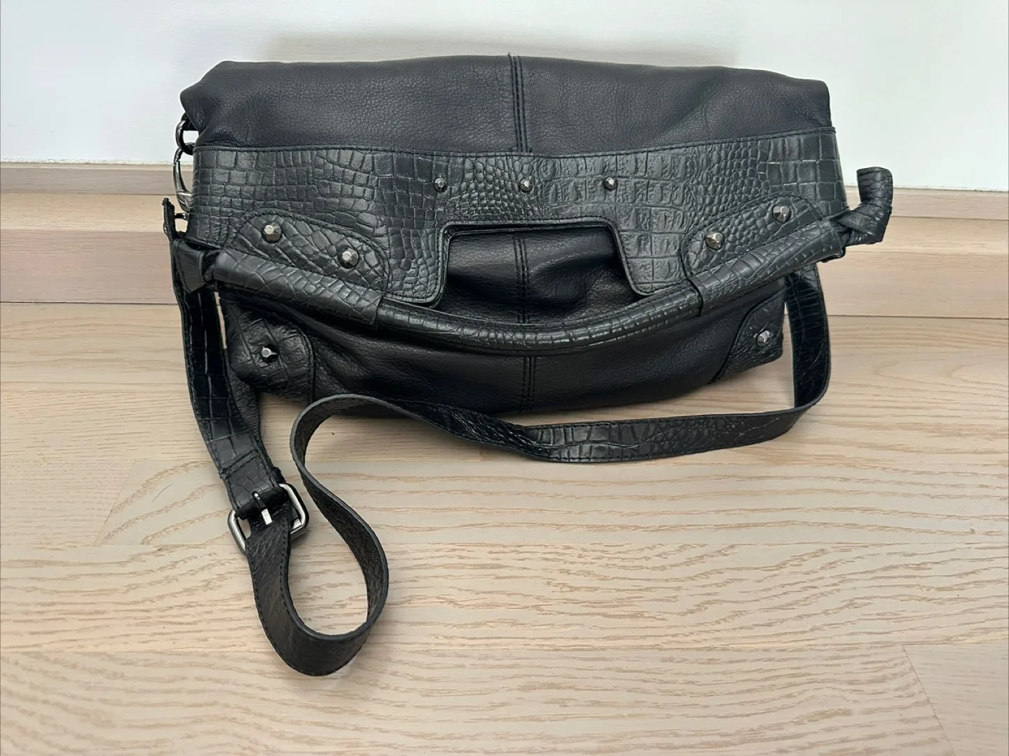 New Vintage Valentino 90s purse thumbnail