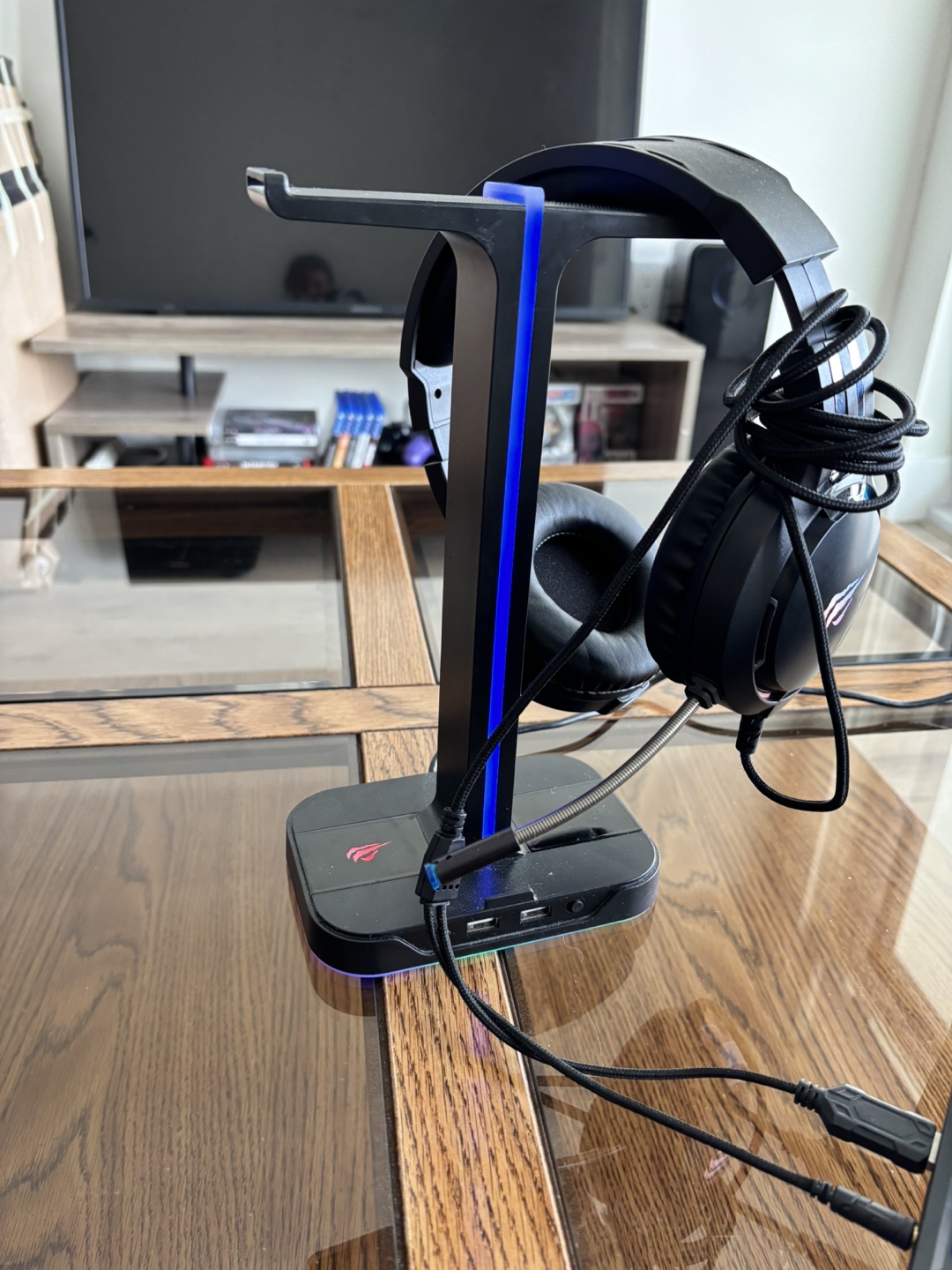 Havit Gaming headphone & dtand