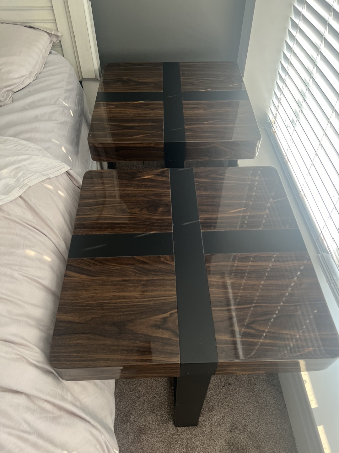 Nightstands (Set of 2)