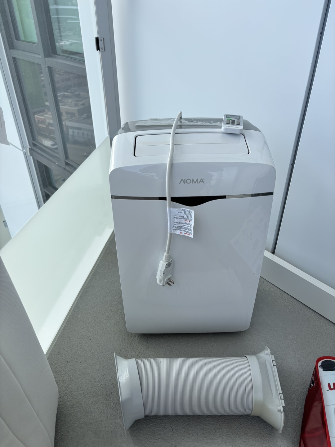 NOMA Air Conditioner - photo 2