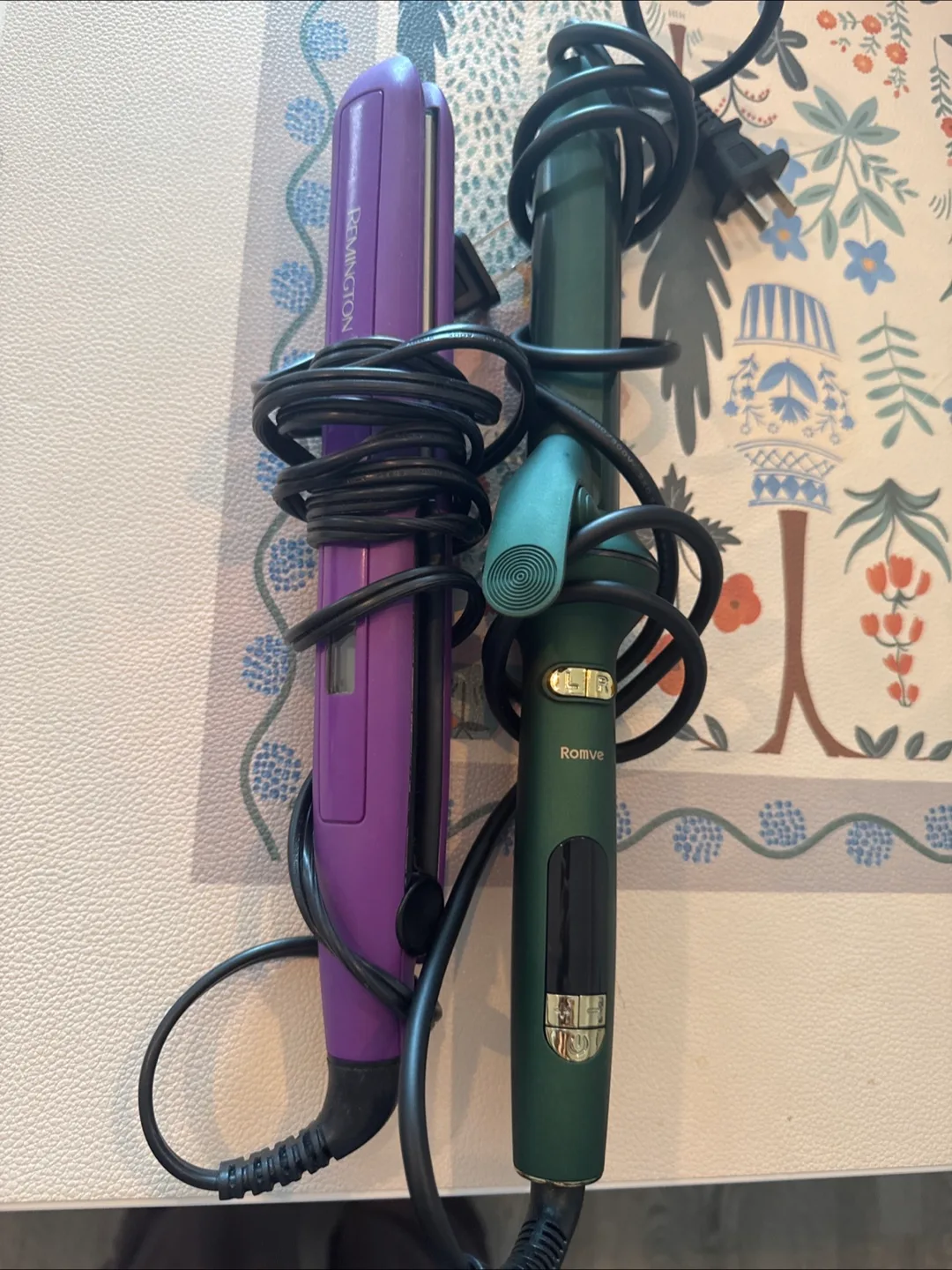 Remington Hair Straightener & Romve Hair Curling Iron thumbnail