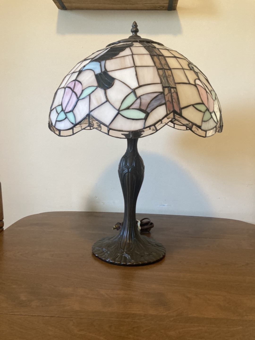 Stained Glass Table Lamp - photo 2