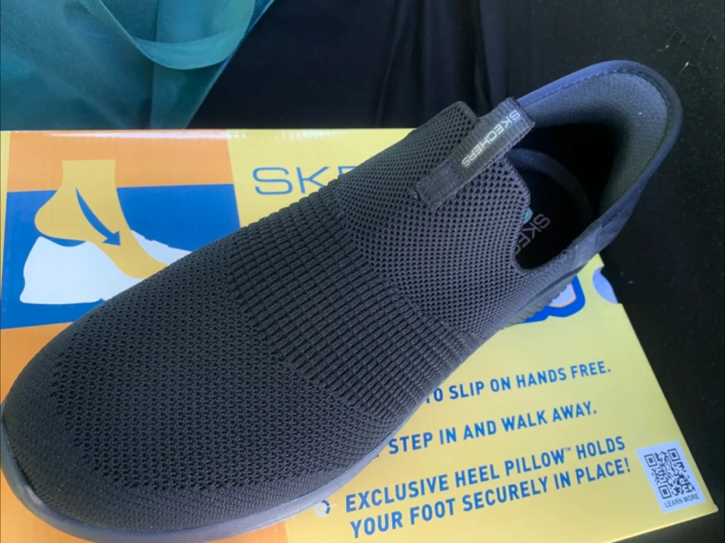 New Never Worn Skechers Slip-ins Memory Fit image indicator(2)