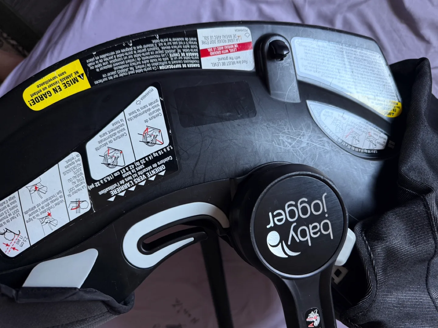 Baby Jogger Car Seat Base image indicator(4)