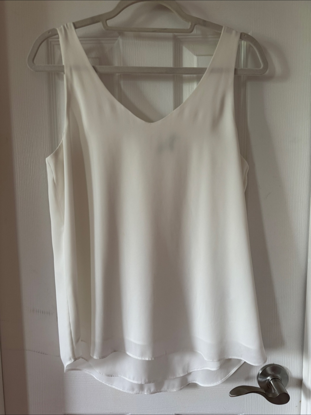 RW&CO. White Flowy Sleeveless Top - Size S - photo 3