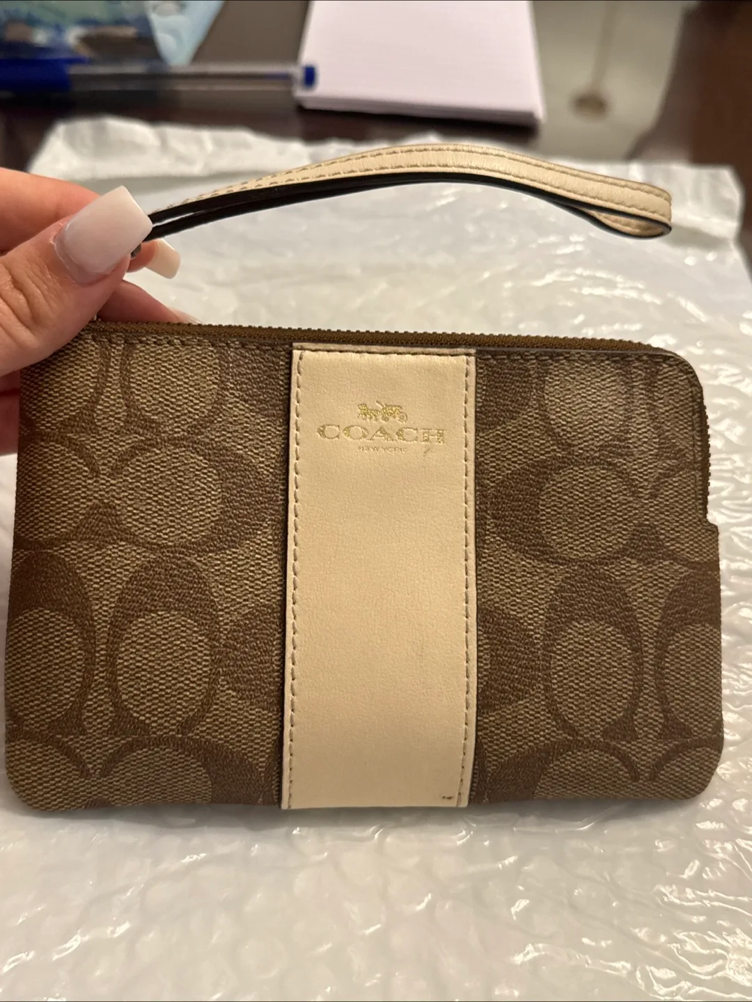 Coach Wristlet thumbnail