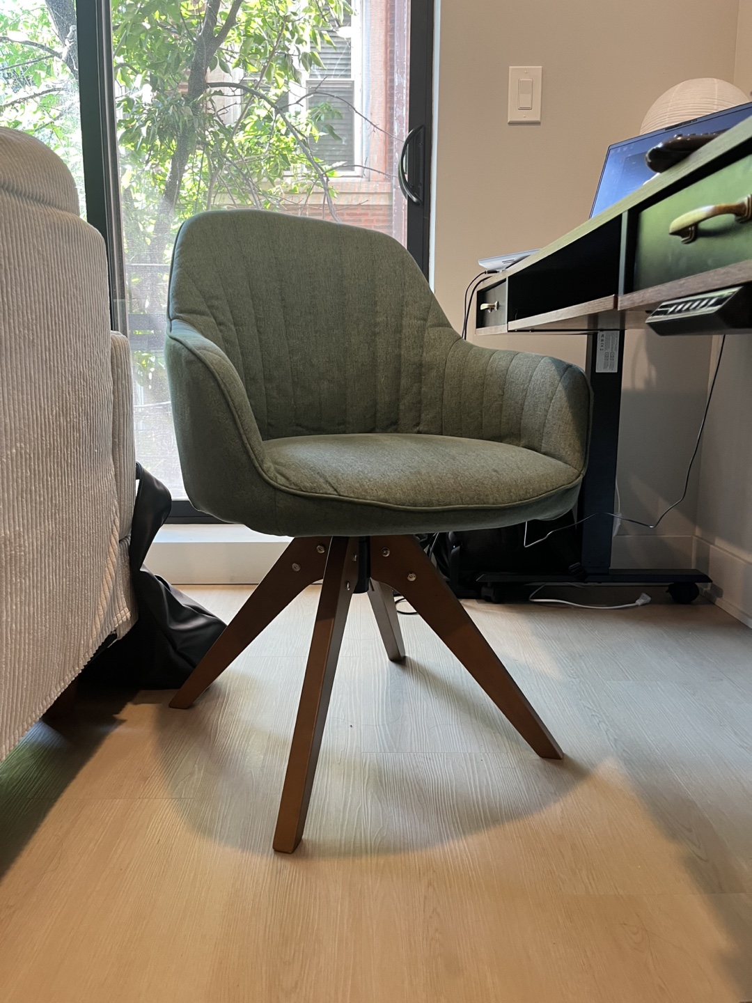 Green Swivel Desk Chair - photo 2
