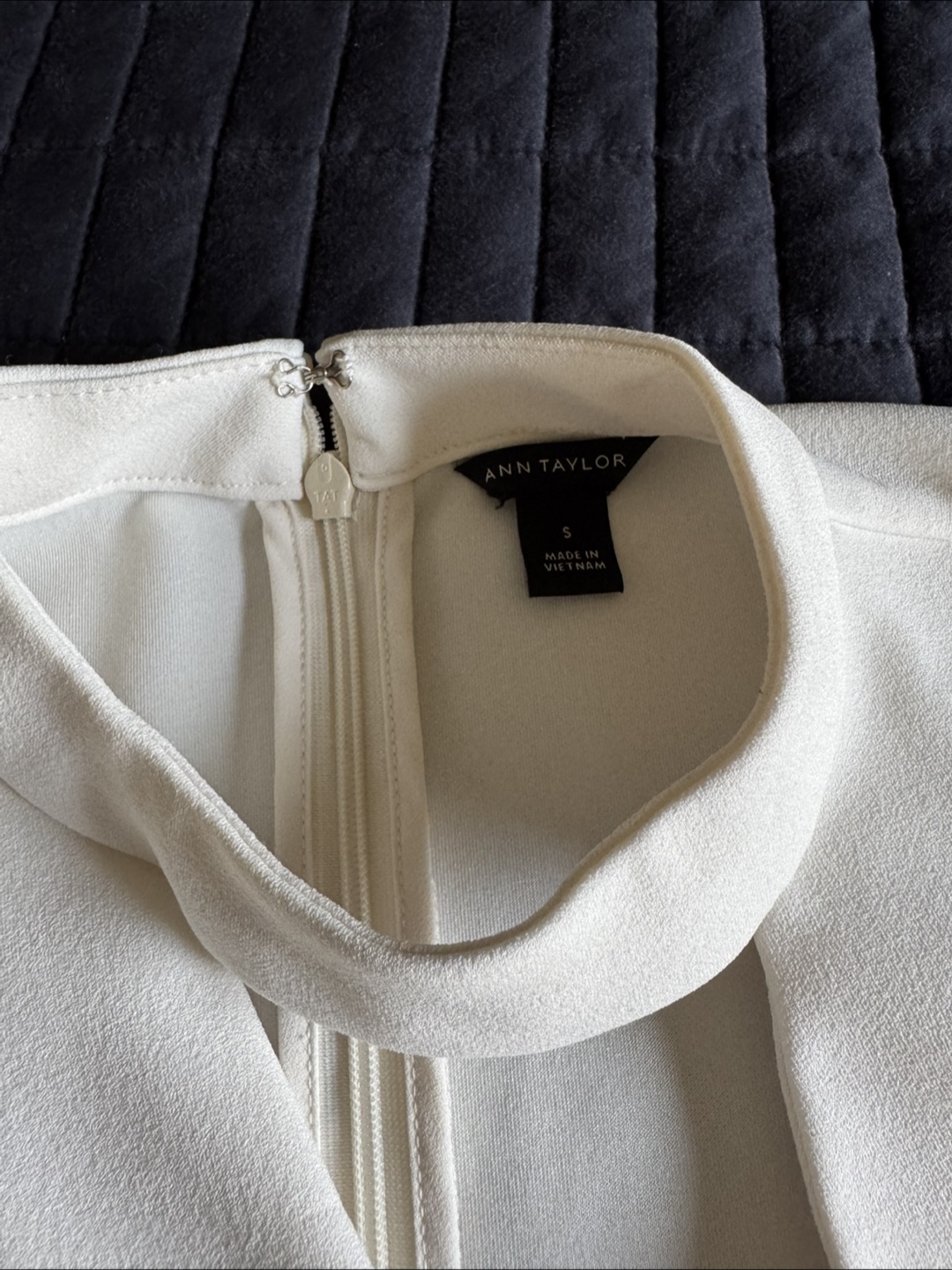 Ann Taylor Cream Cutout Blouse - Size S - photo 3