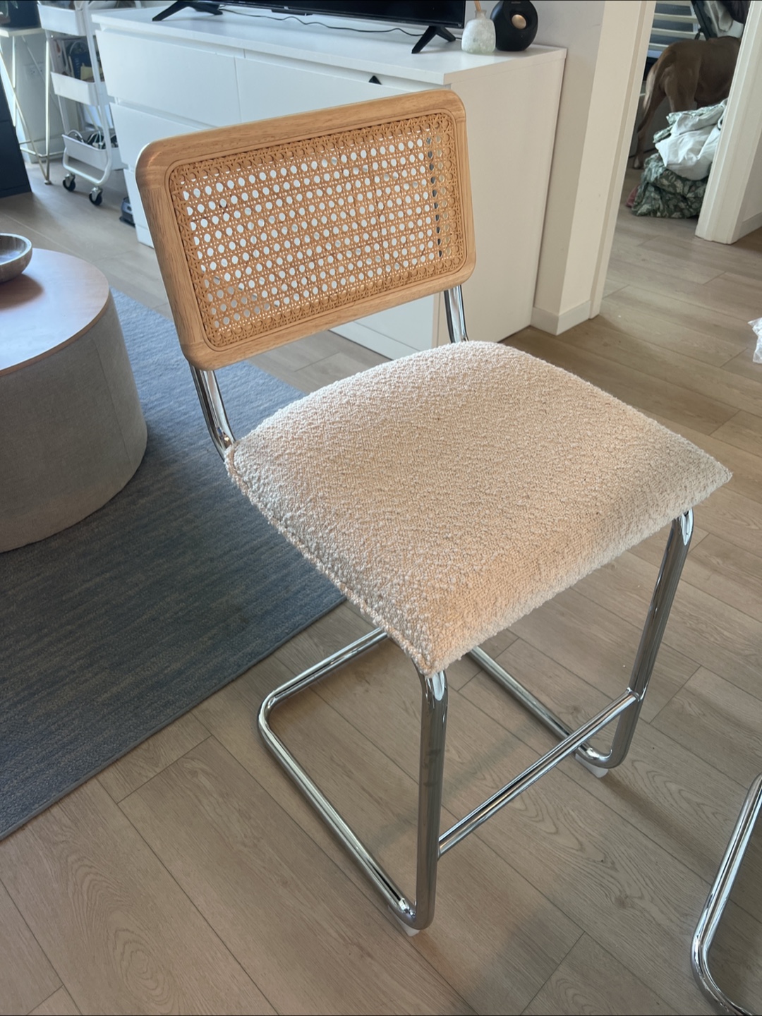 4 bar stools