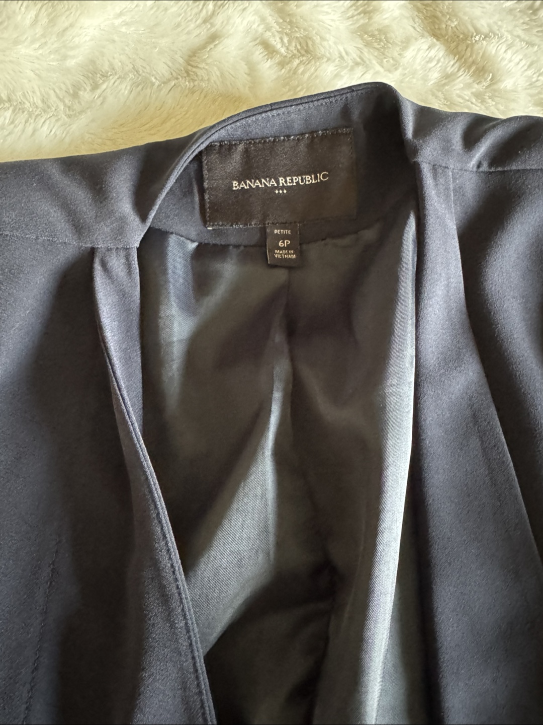 Banana Republic Black Blazer - Size 6 Petite - photo 3